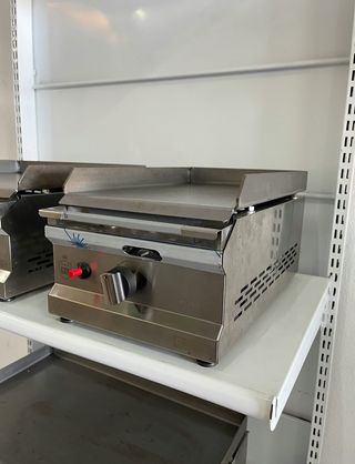 ✅ Planchas de acero Eléctricas y de Gas
