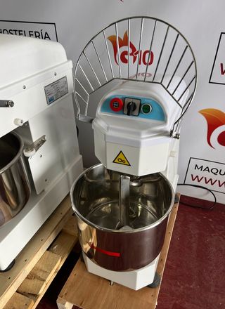 🔴 Impastatrici a spirale da 10 e 20 litri