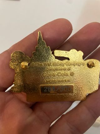 pins disney cocacola