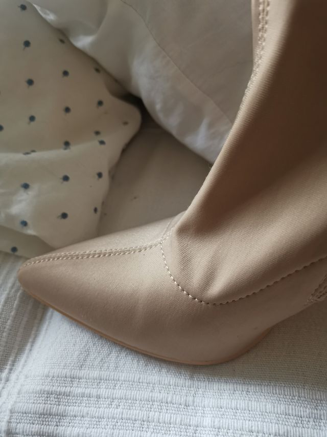 Botas, botines calcetín?