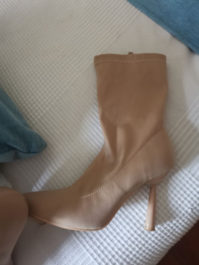 Botas, botines calcetín?