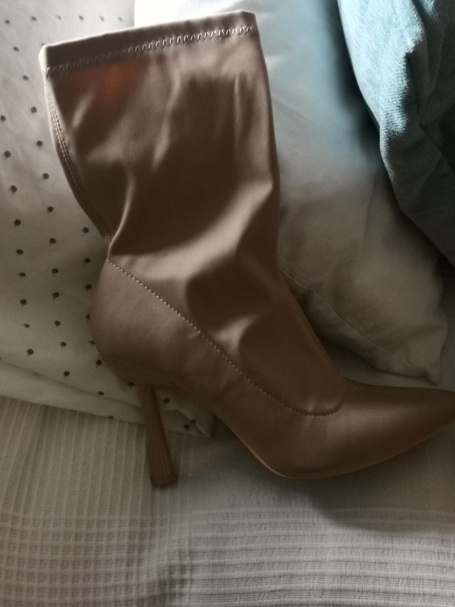 Botas, botines calcetín?