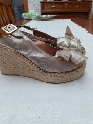 Sandalias cuña