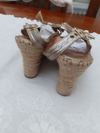 Sandalias cuña