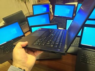 ULTRA PORTATIL DELL 12 INTEL I5 8GB SSD M2 256