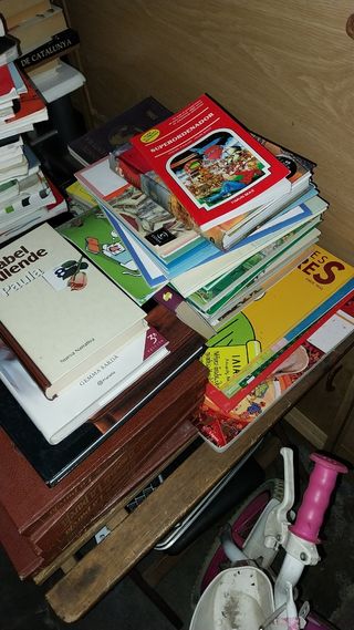 Lote de 200 libros diferentes a elegir