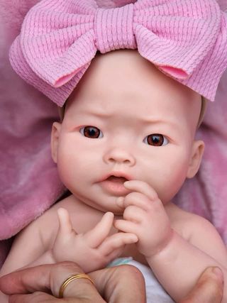 bebe reborn silicona
