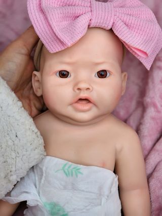 bebe reborn silicona
