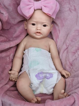 bebe reborn silicona
