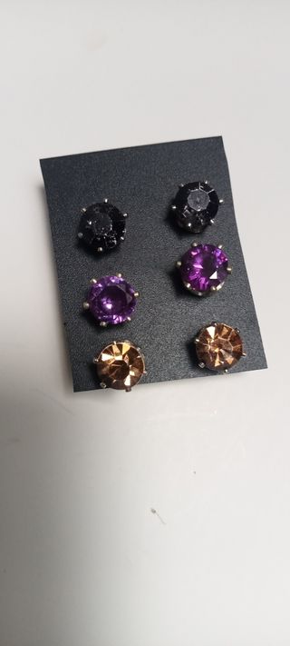 Pendientes brillantes de colores
