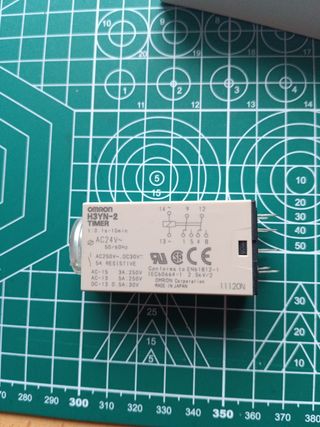 Temporizador OMRON Type H3YN-2