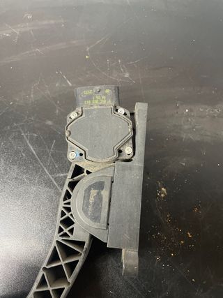 pedal electronico nissan atleon