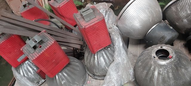 LAMPARA LUMINARIA FOCO INDUSTRIAL