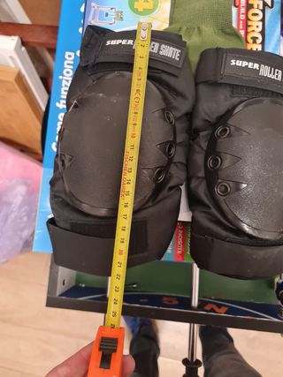 protezioni pattinaggio, skate ecc 