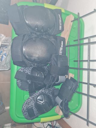 protezioni pattinaggio, skate ecc 