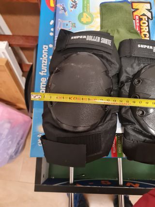 protezioni pattinaggio, skate ecc 