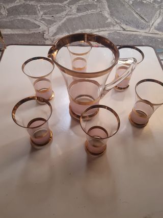 Servizio bicchieri con caraffa