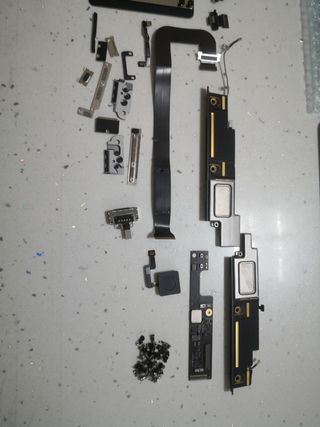 Macbook air 13 2022  A2681 piezas
