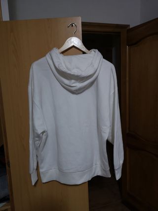 Sudadera blanca Stradivarius S