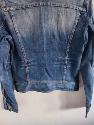 Cazadora vaquera Zara