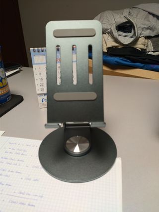 Soporte universal para móvil o tablet