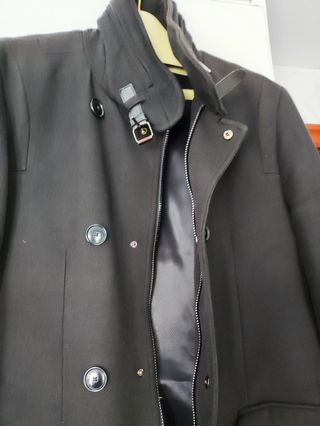 Abrigo de caballero acolchado..
