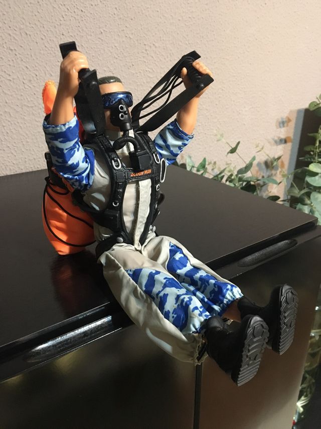 Skydiver Accion Man 1997 con paracaidas