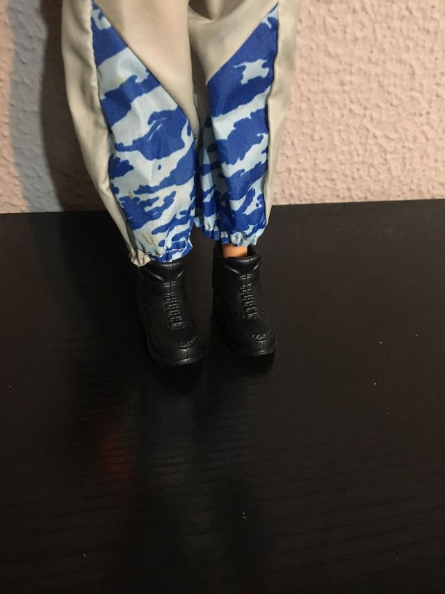 Skydiver Accion Man 1997 con paracaidas