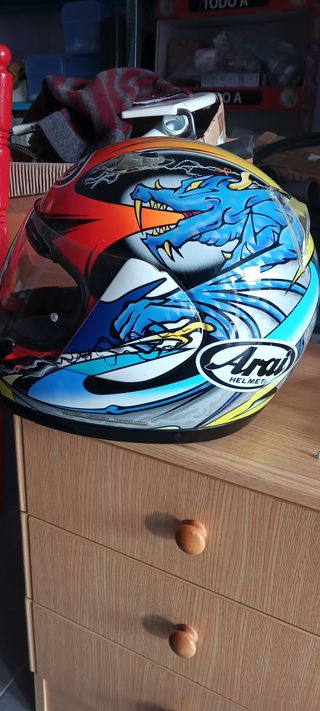 Casco arai okada