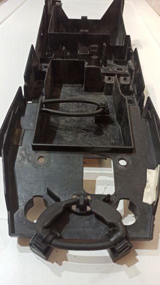 Caja Bateria FZ1