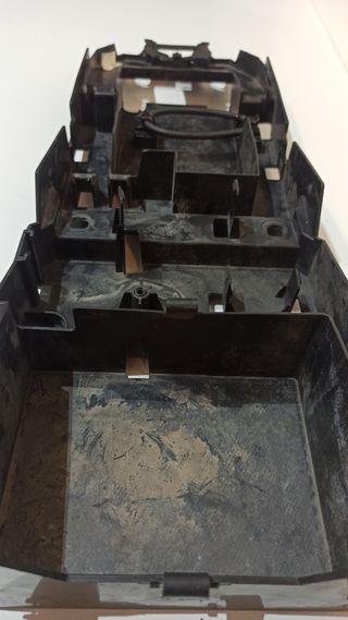 Caja Bateria FZ1