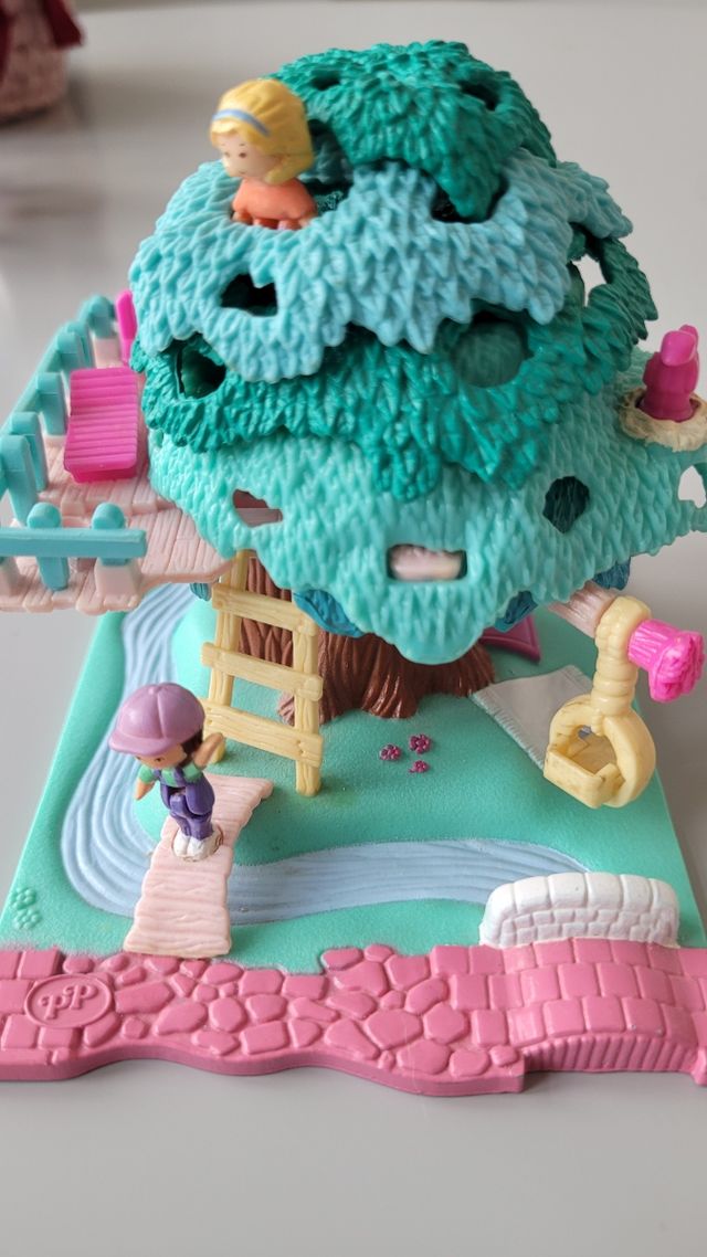 Polly pocket Tree House