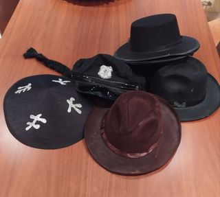 sombreros/ barrets