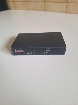Switch intellinet