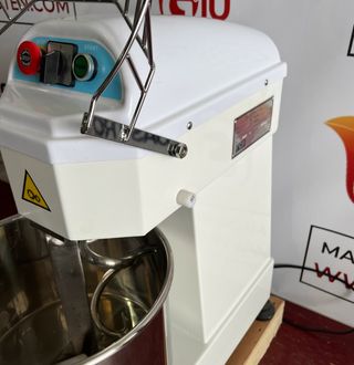 🔴 Amasadora Espiral Blanca 10 Litros