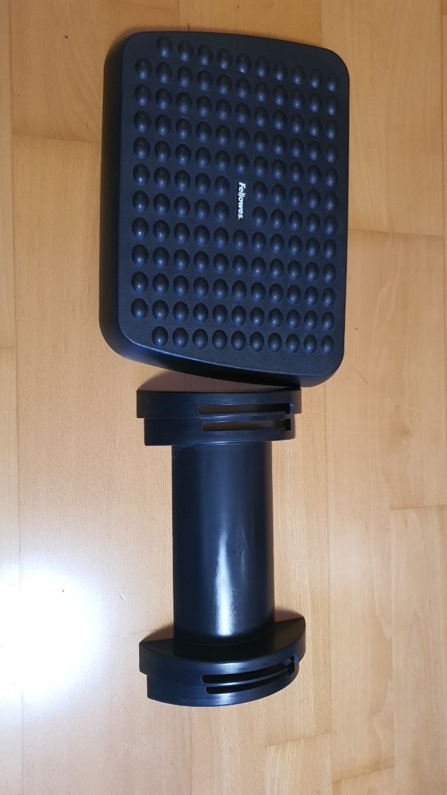 Reposapiés Fellowes (prácticamente sin usar)