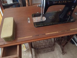 Maquina coser Alfa Vintage