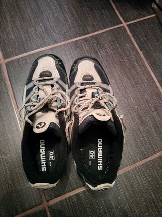 Zapatillas Shimano MT31 talla 40 y pedales
