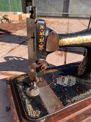 maquina de coser Singer antigua