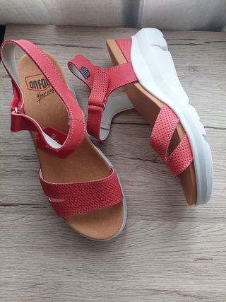 Sandalia piel in foot roja 39