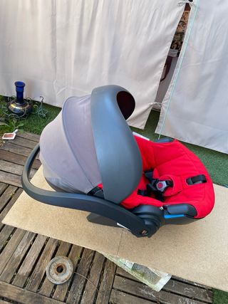 Maxi-cosi + Base isofix para coche