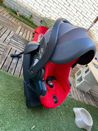 Maxi-cosi + Base isofix para coche