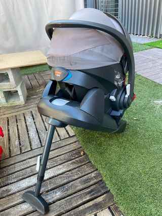 Maxi-cosi + Base isofix para coche