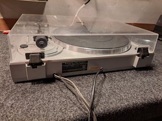 Tocadiscos Sanyo