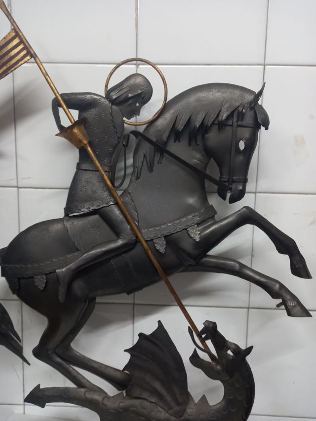 Escultura lámpara de hierro Sant Jordi