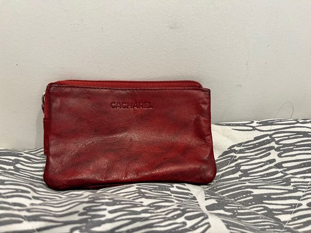 urge venta monedero cacharel