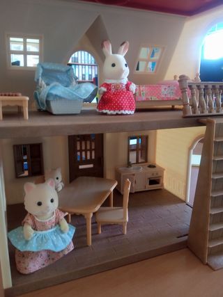 Juguete en perfecto estado, incluye caja.