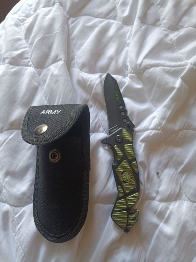 Navaja Army United State.