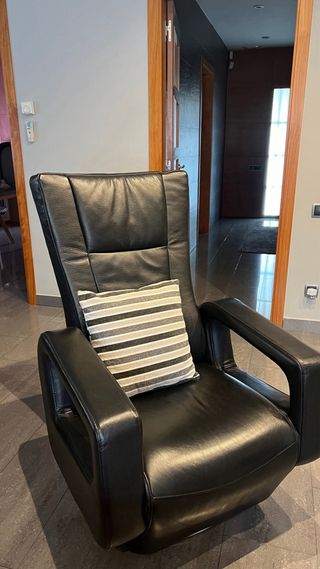 Butaca negra piel electrica (Siexta)