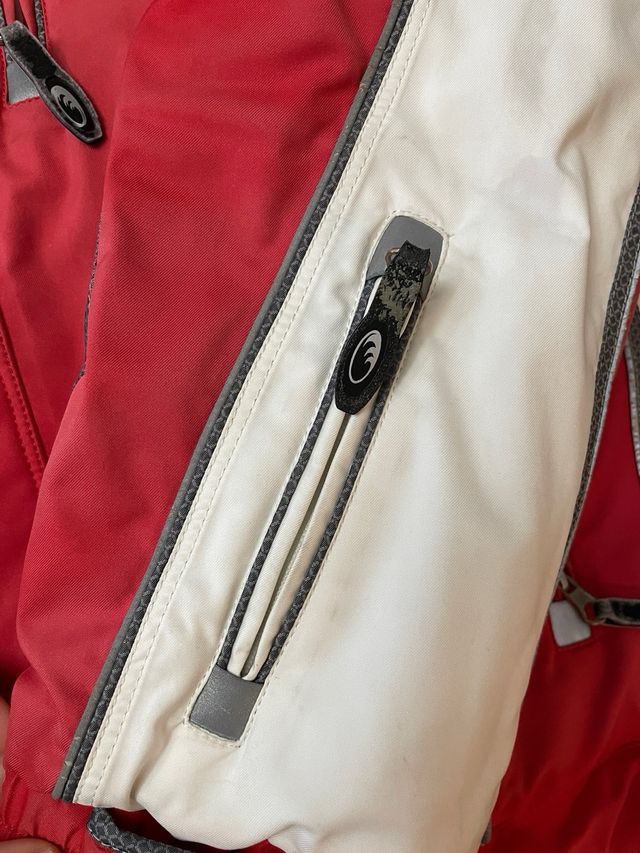 chaqueta esqui y pantalon esqui